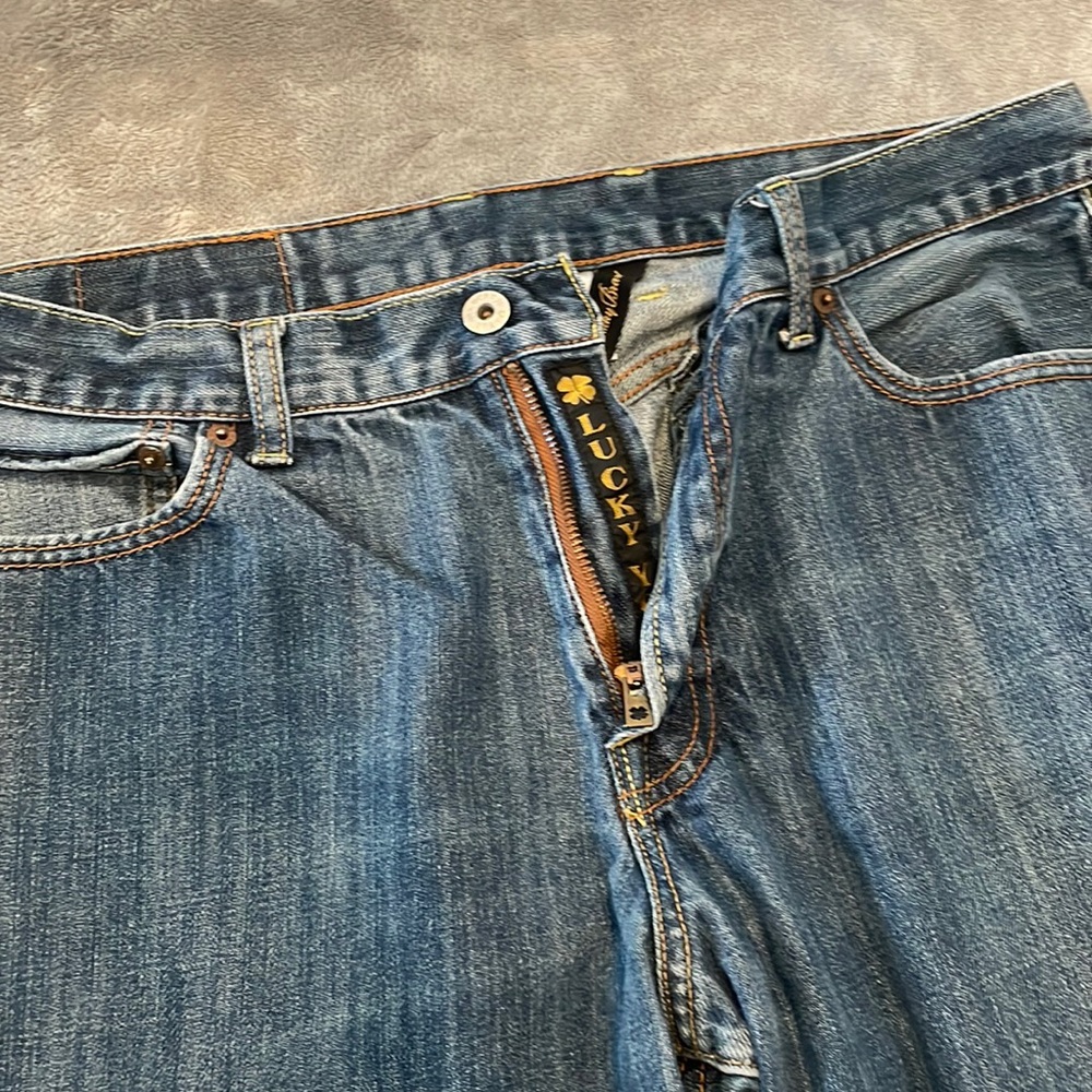 Mens Lucky brand jeans. Good condition. Size 34. 361 vintage straight